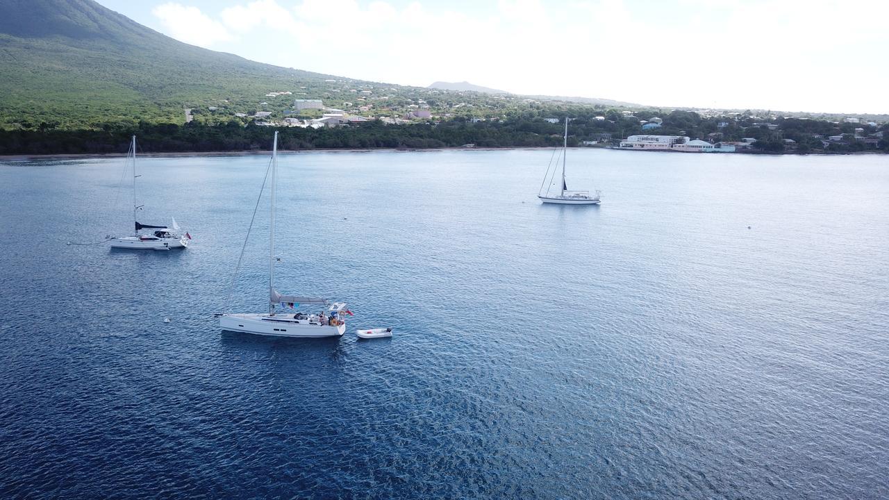 Pinneys Beach Hotel Nevis ชาร์ลส์ทาวน์ ภายนอก รูปภาพ