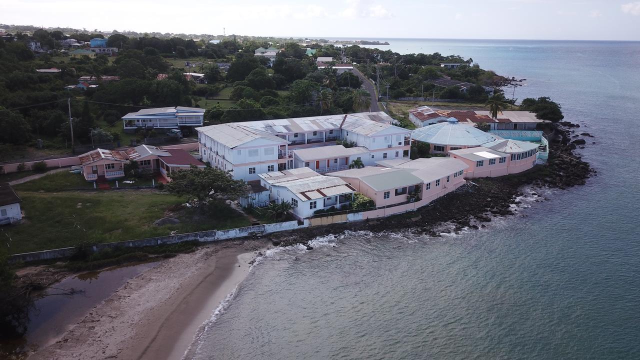 Pinneys Beach Hotel Nevis ชาร์ลส์ทาวน์ ภายนอก รูปภาพ