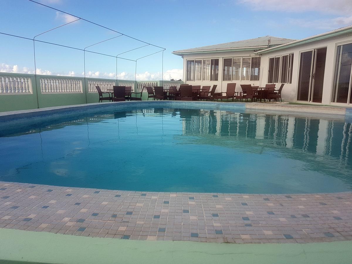 Pinneys Beach Hotel Nevis ชาร์ลส์ทาวน์ ภายนอก รูปภาพ